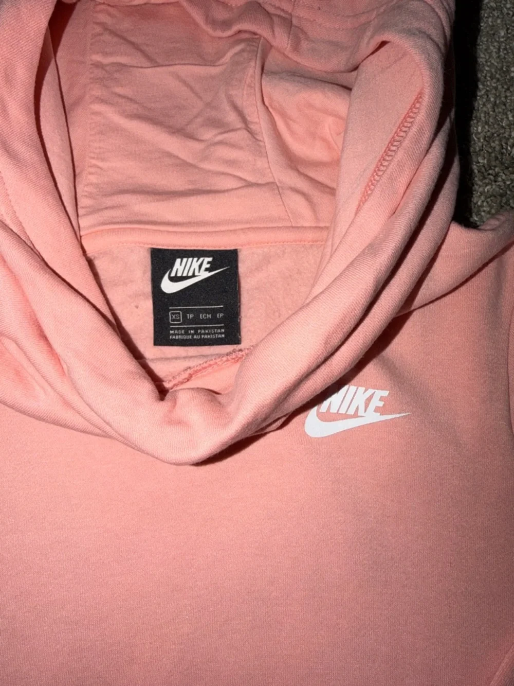 NWOT Nike Coral Pink Hoodie Sweatshirt‎